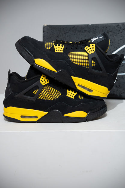 Jordan 4 Thunder (Taille 44,5)