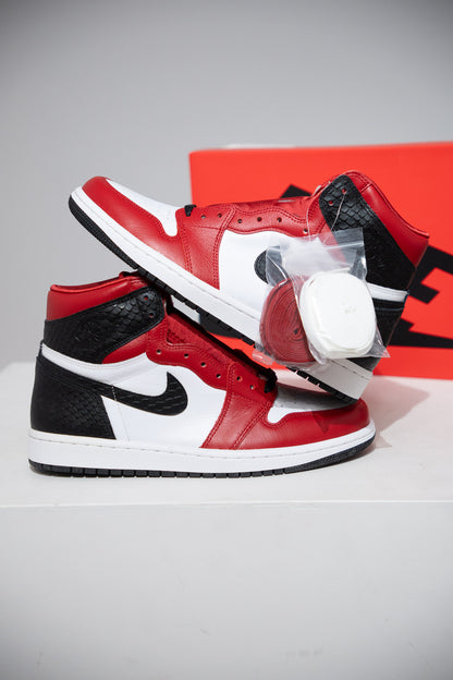 Jordan 1 High Satin Snake (Taille 40)