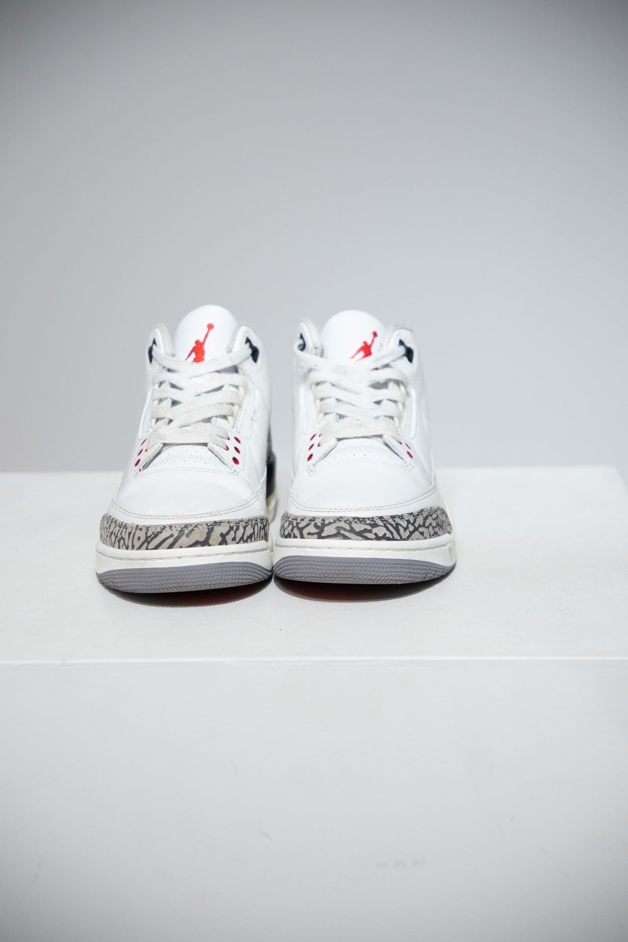 Jordan 3 White Cement Reimagined (Taille 44)