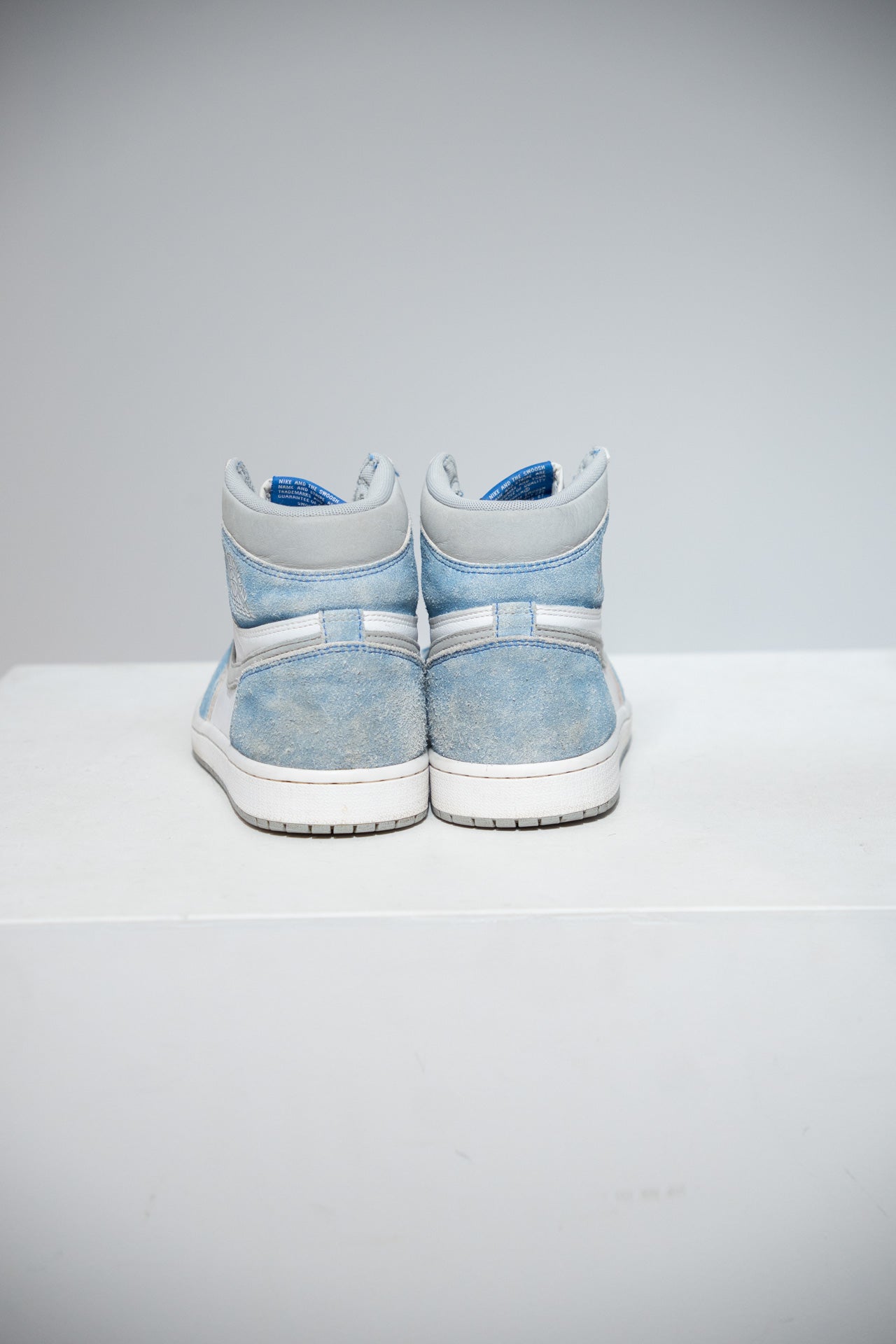Jordan 1 High Hyper Royal (Taille 41)