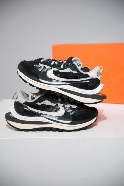 Sacai Vaporwaffle Black white (Taille 35,5)