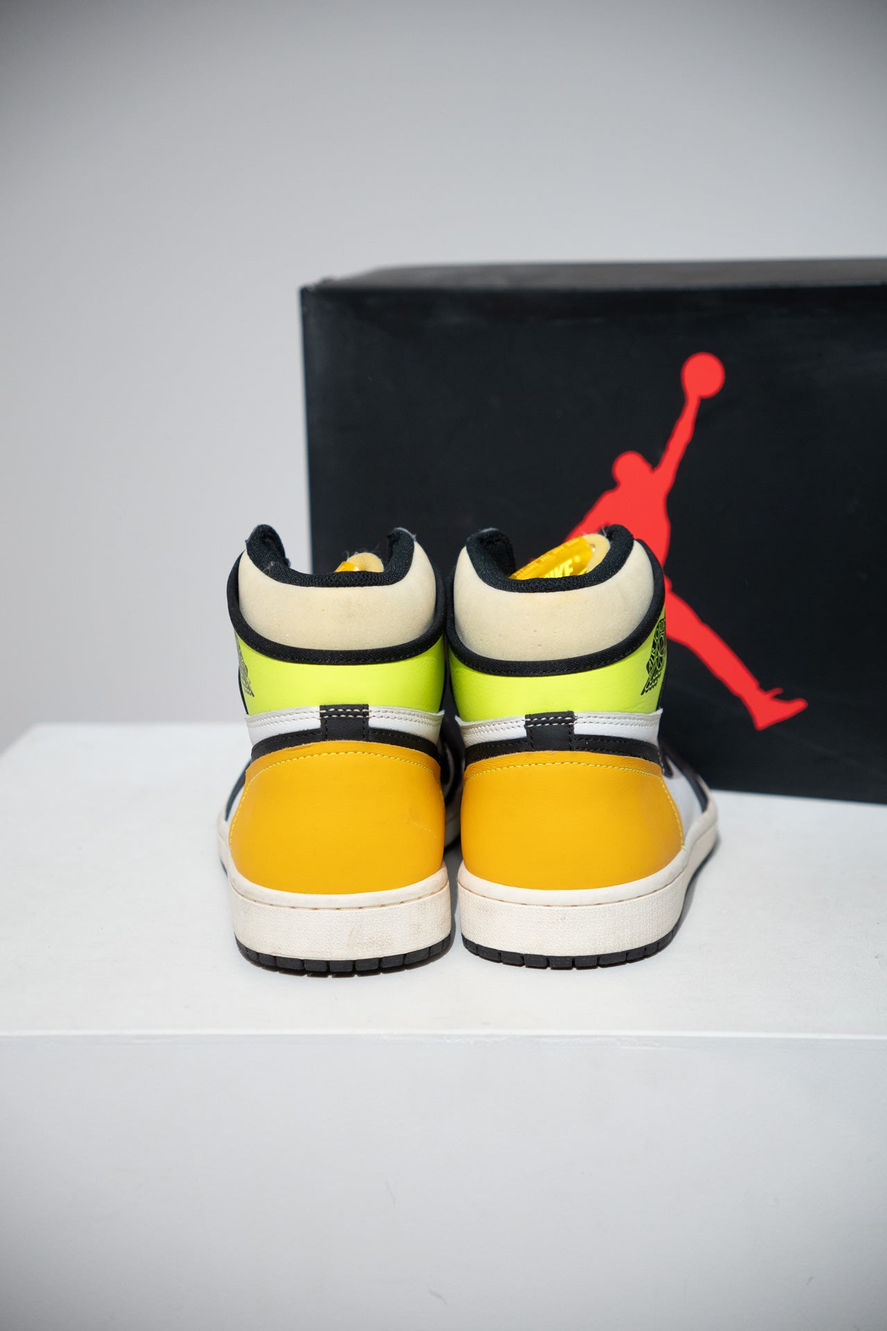Jordan 1 High Volt (Taille 44)