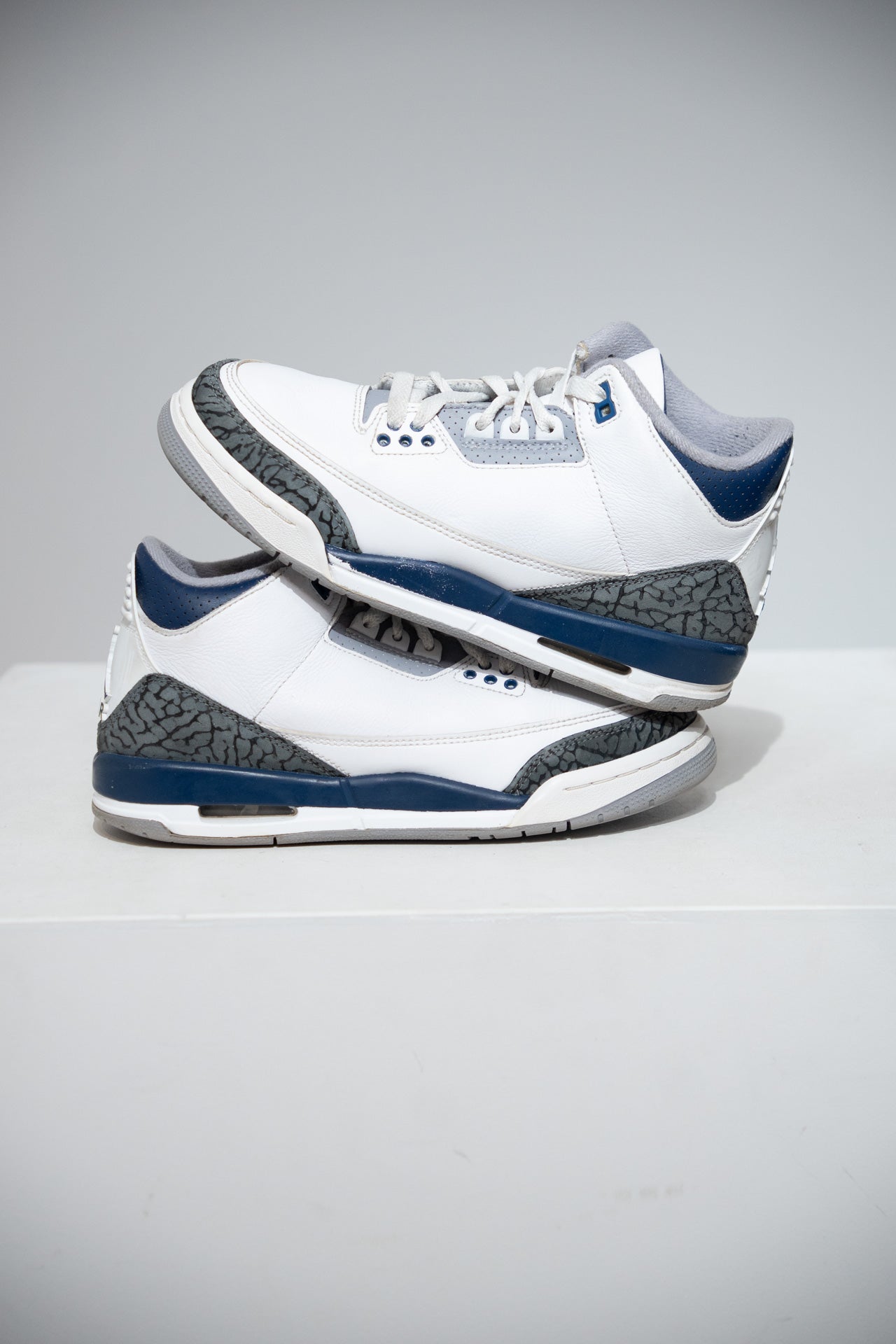 Jordan 3 Midnight Navy GS (Taille 38,5)