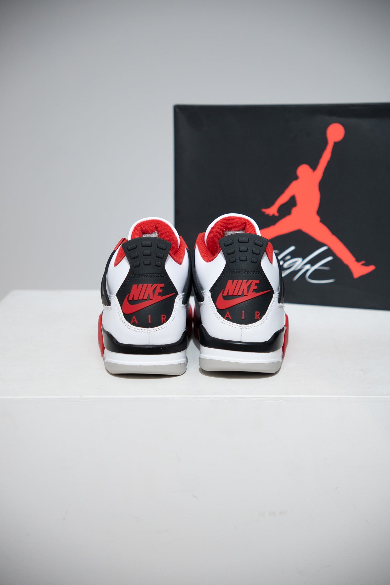 Jordan 4 Fire Red 2020 (Taille 40)