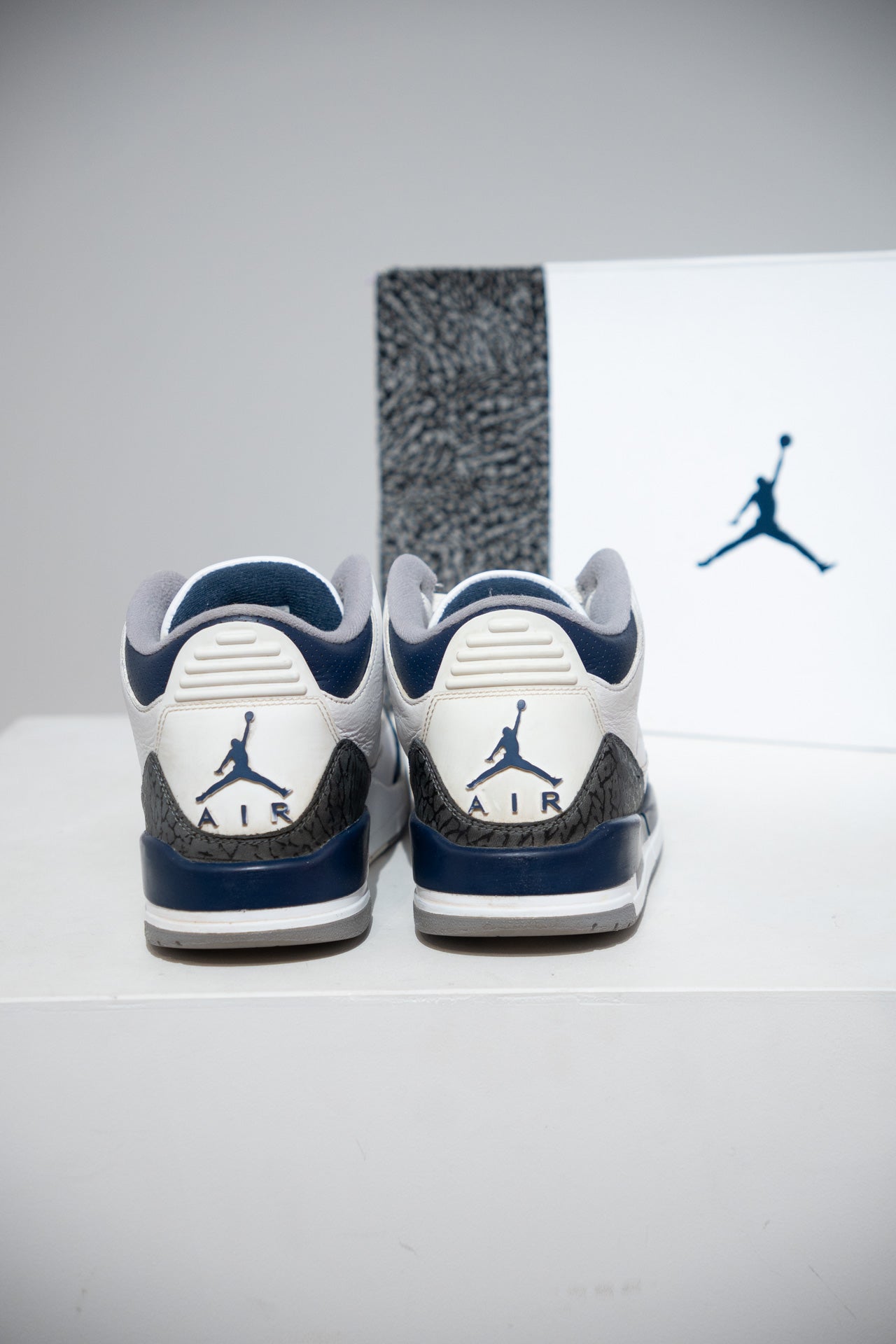 Jordan 3 Midnight Navy (Taille 42,5)