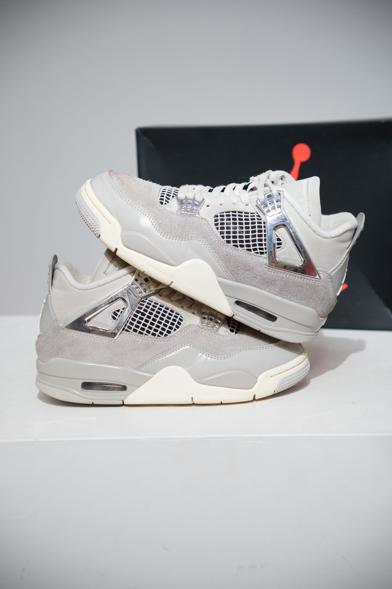Jordan 4 Frozen Moments (Taille 36,5)