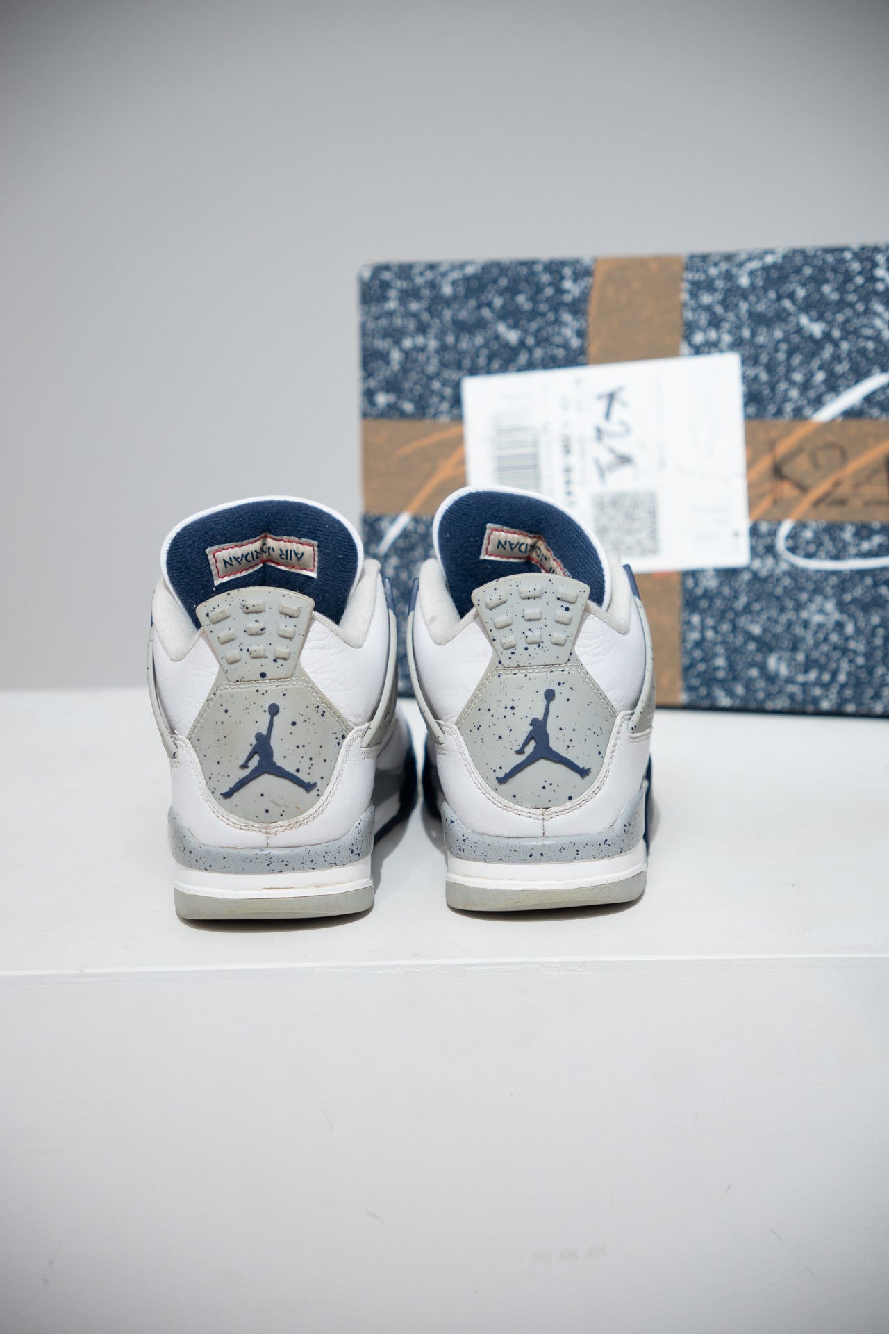 Jordan 4 Midnight Navy (Taille 37,5)