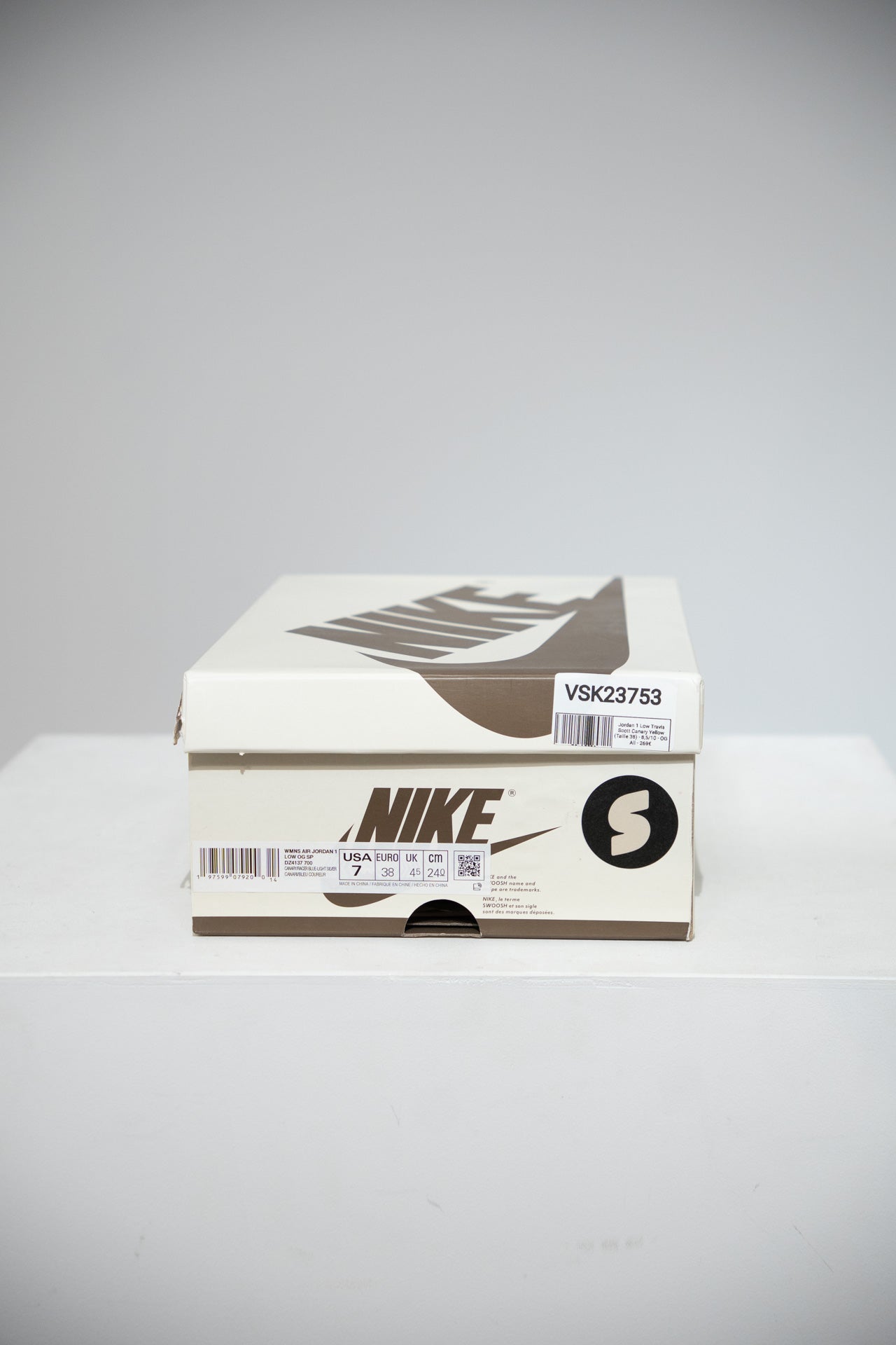 Jordan 1 Low Travis Scott Canary Yellow (Taille 38)