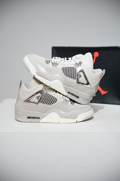 Jordan 4 Frozen Moments (Taille 38,5)