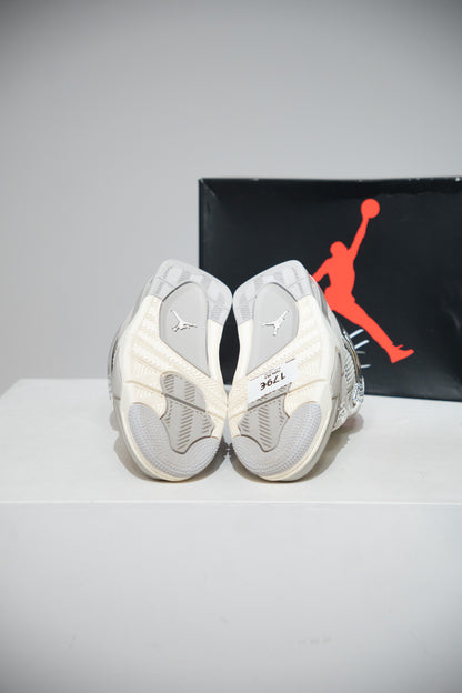 Jordan 4 Frozen Moments (Taille 38,5)