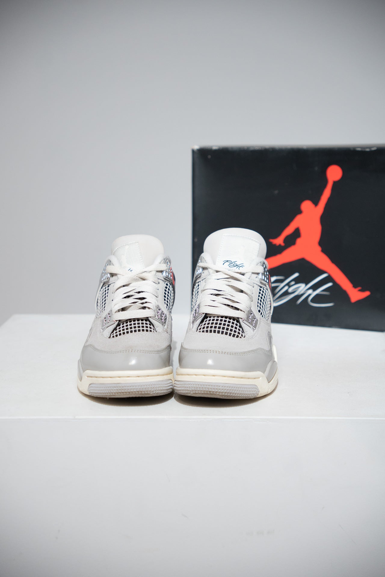 Jordan 4 Frozen Moments (Taille 38)