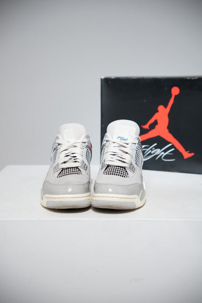 Jordan 4 Frozen Moments (Taille 38)