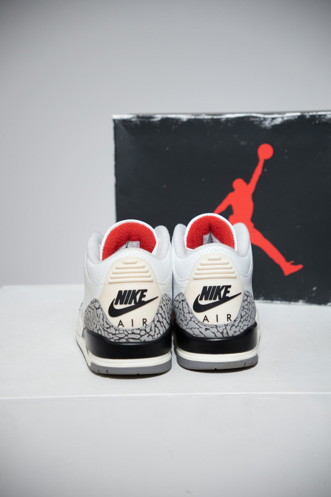 Jordan 3 White Cement Reimagined (Taille 42)