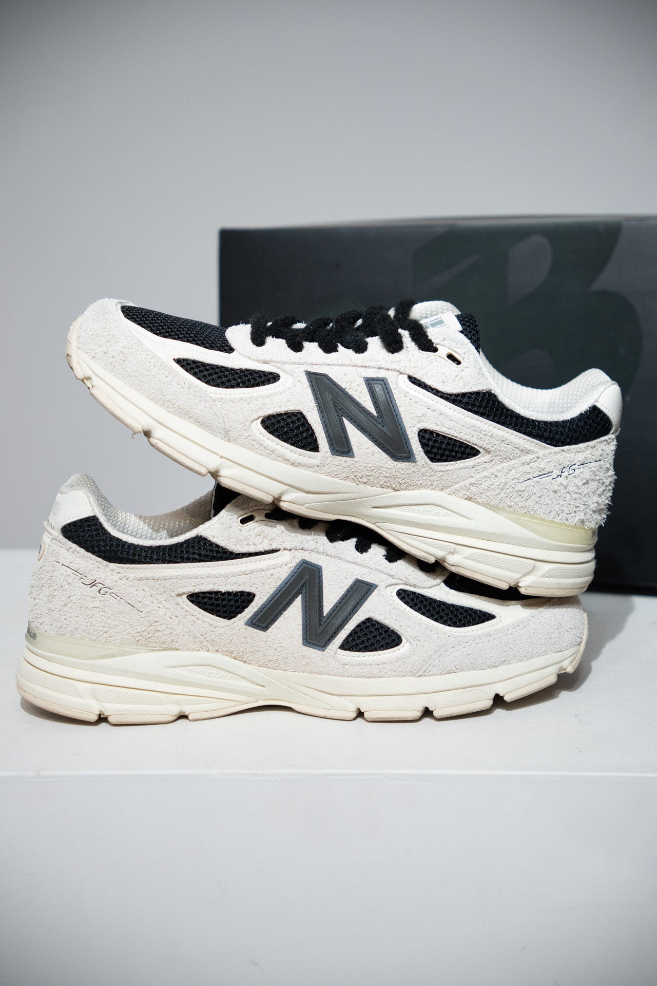New Balance 990 V4 Joe Fresh Good (Taille 44)