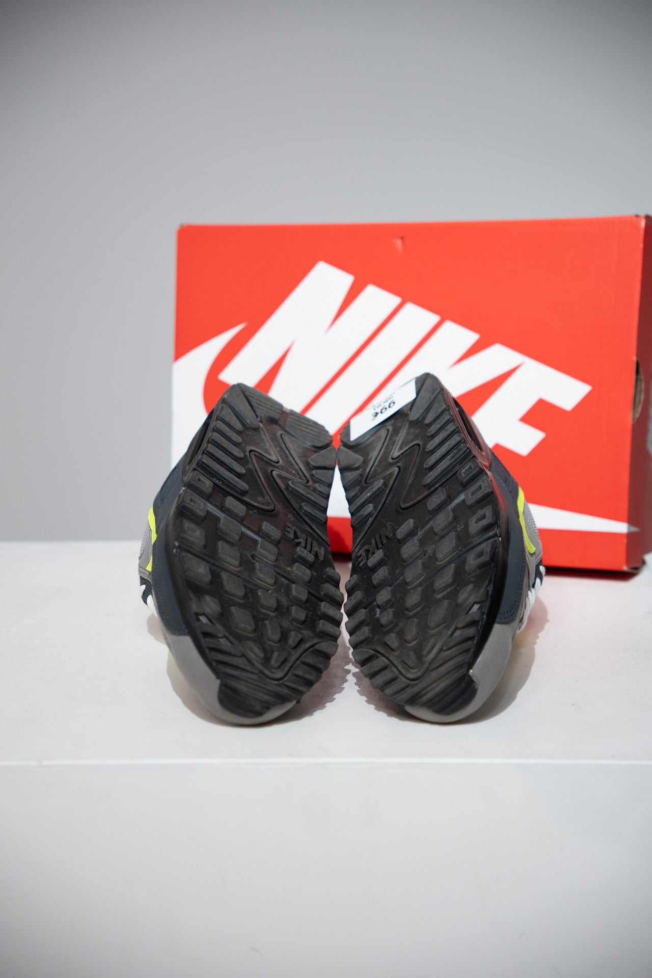 Air Max 90 Neon (Taille 42,5)