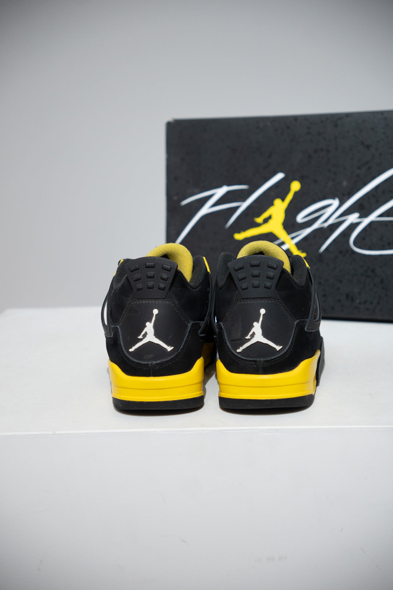 Jordan 4 Yellow Thunder GS (Taille 40)