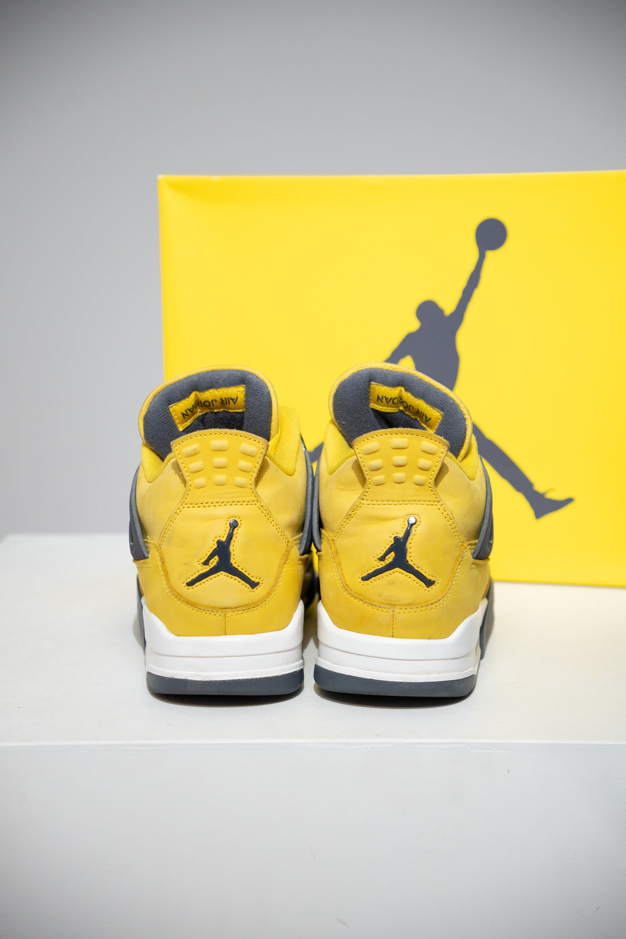 Jordan 4 Lightning (Taille 46)