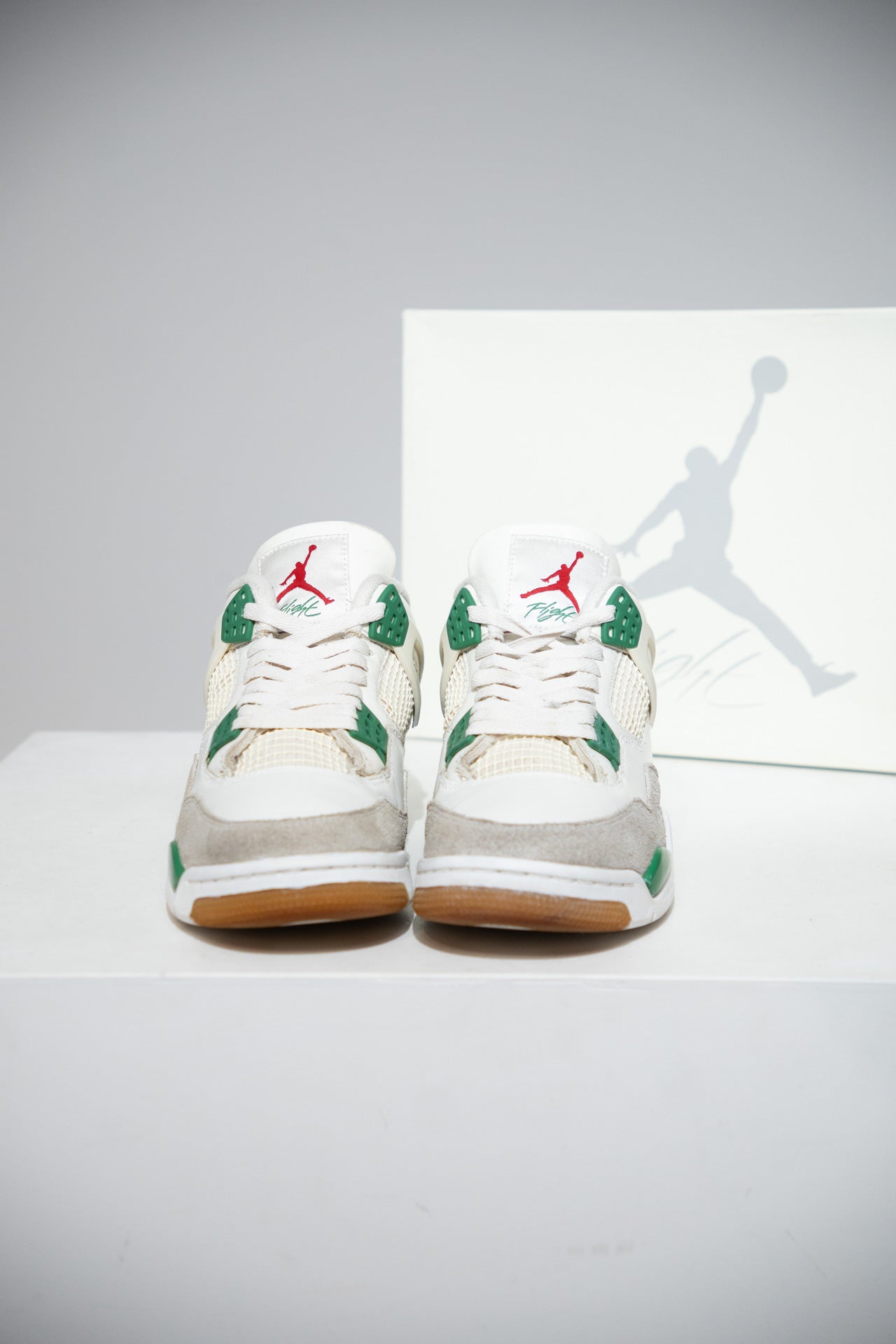 Jordan 4 SB pine Green (Taille 42)