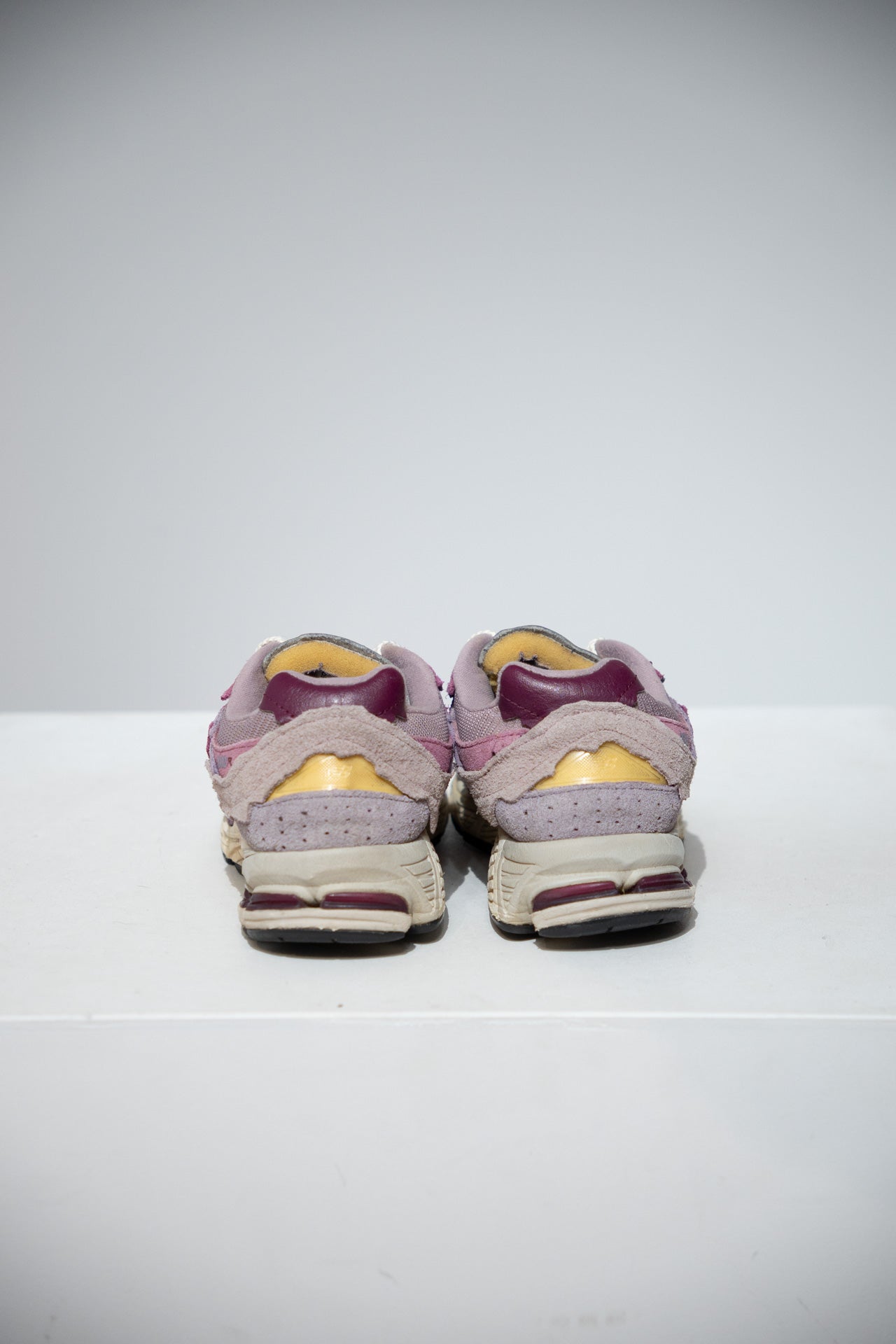 New Balance 2002R Protection Pack Pink (Taille 37)