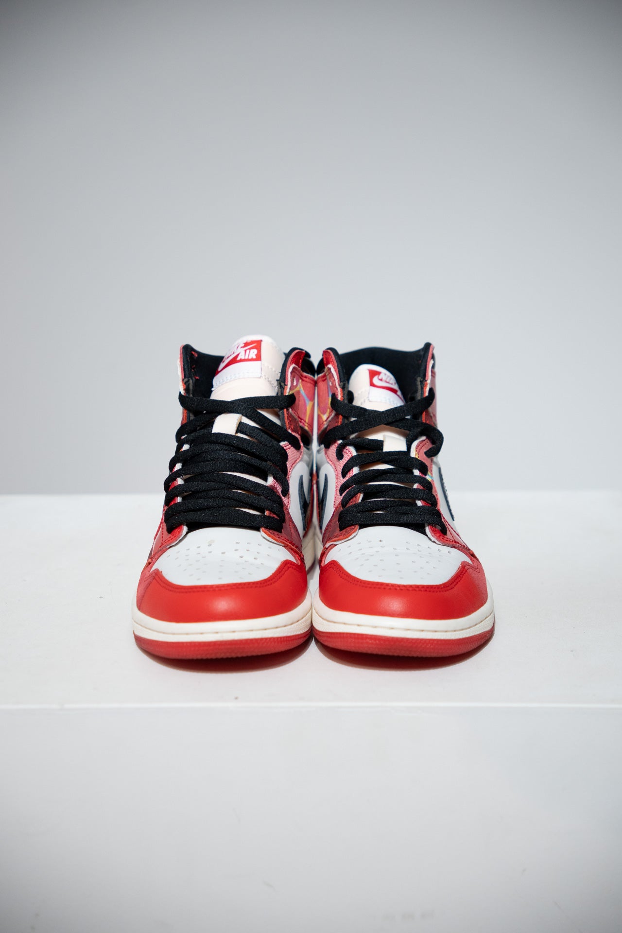 Jordan 1 High Across The Spider-Verse (Taille 41)