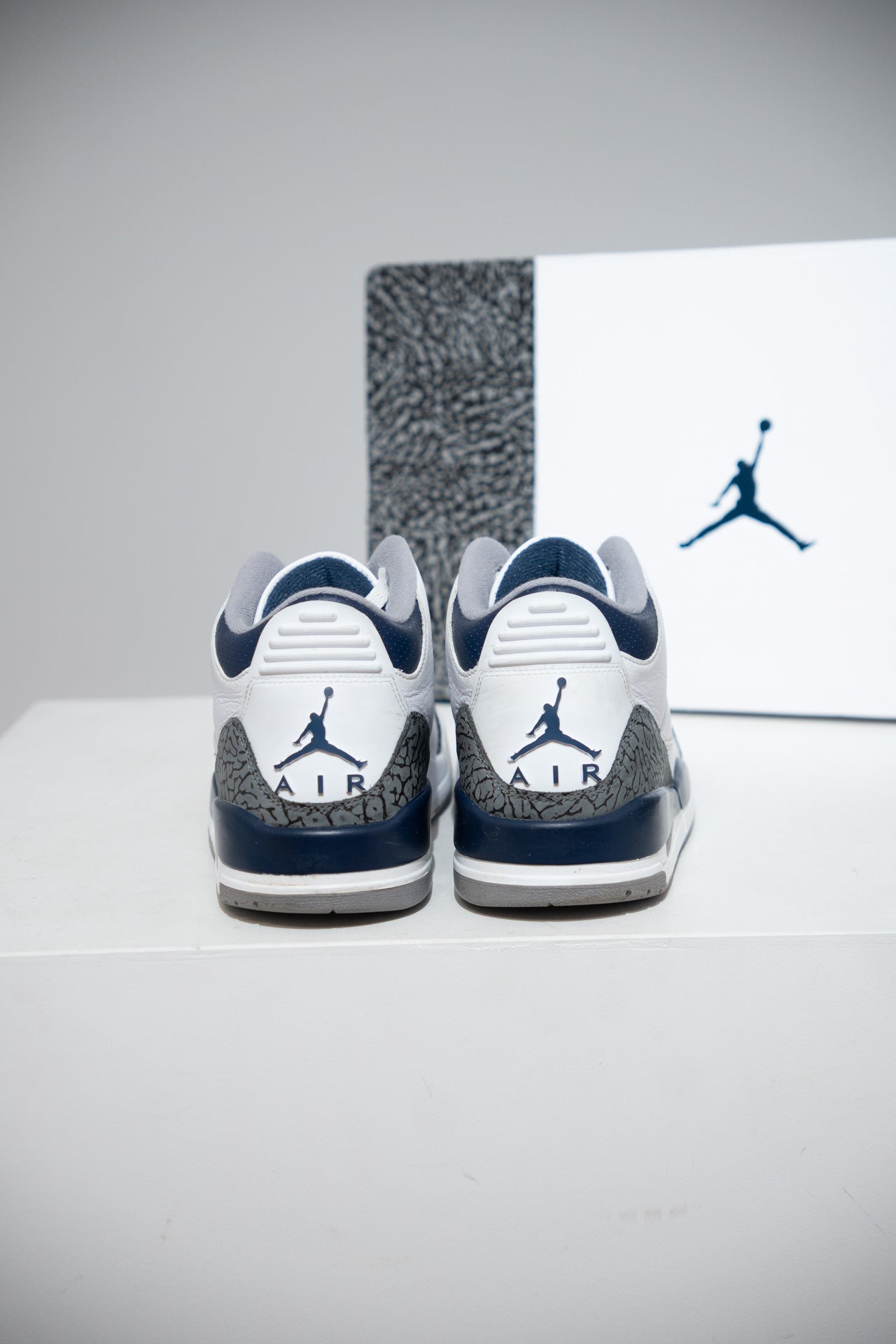 Jordan 3 Midnight Navy (Taille 43)