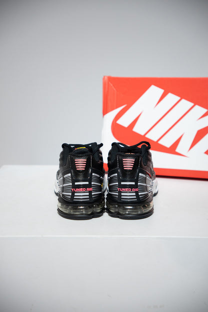 Air Max Plus (TN) 3 Black White (Taille 39)