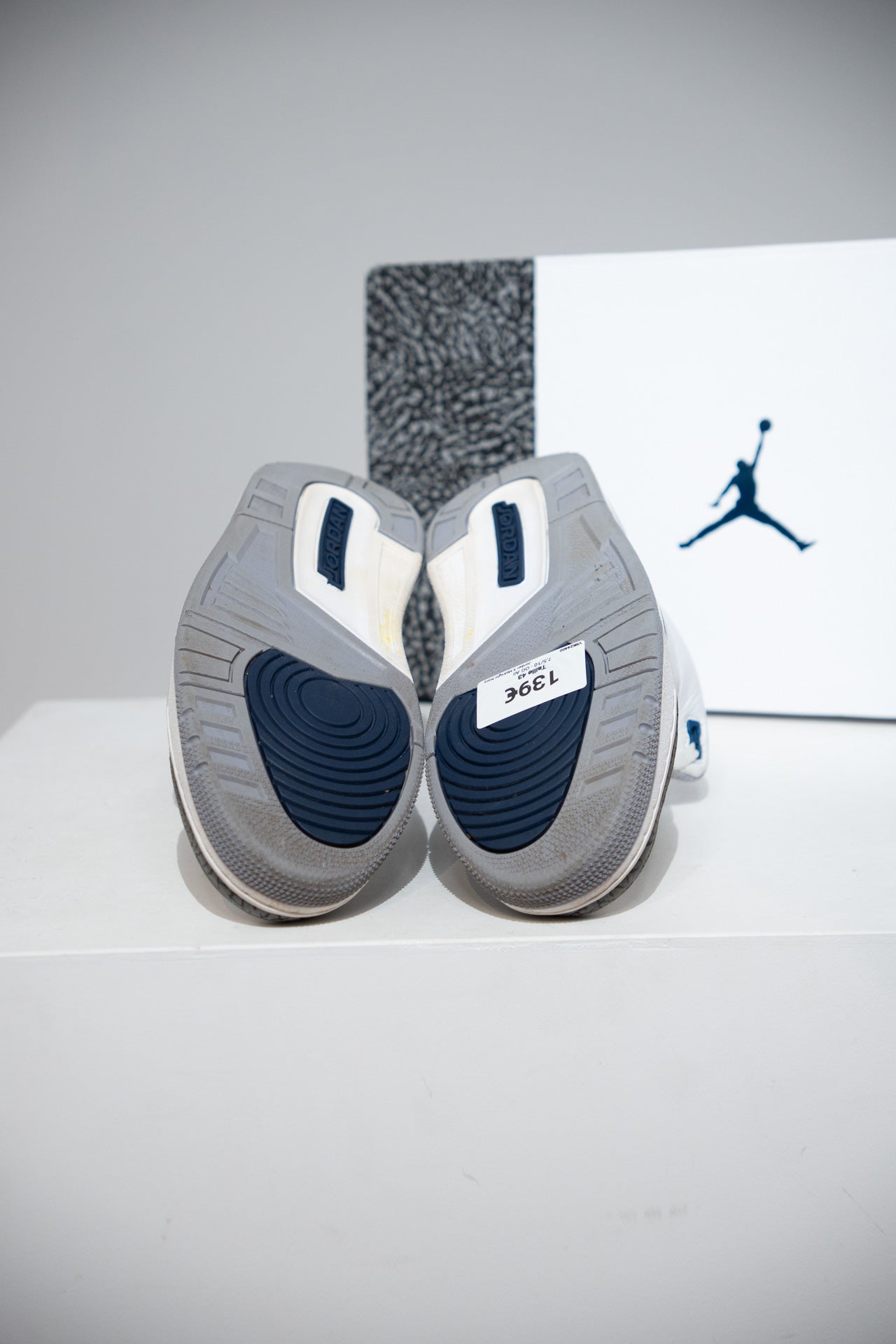 Jordan 3 Midnight Navy (Taille 43)