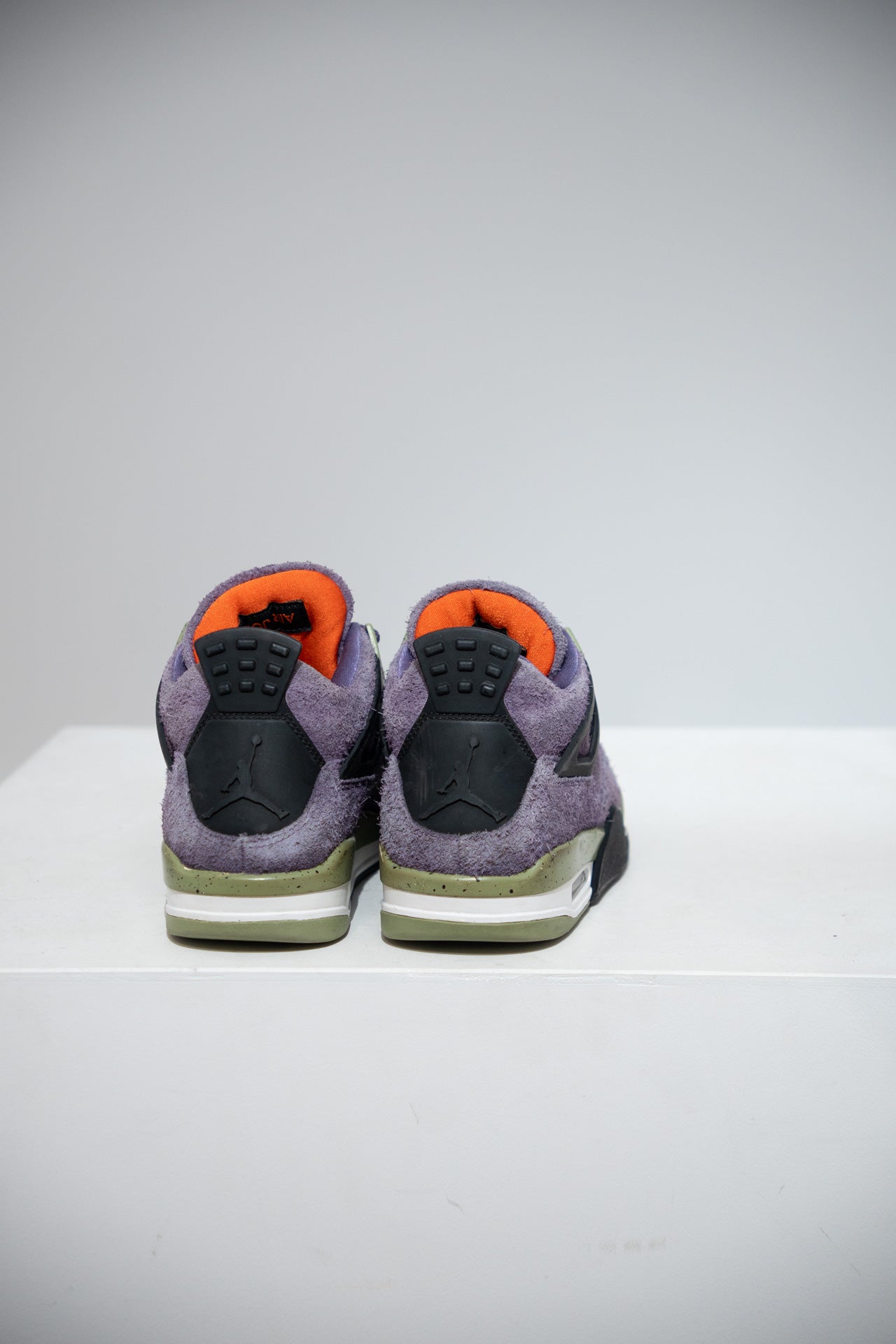 Jordan 4 Canyon purple (Taille 38)
