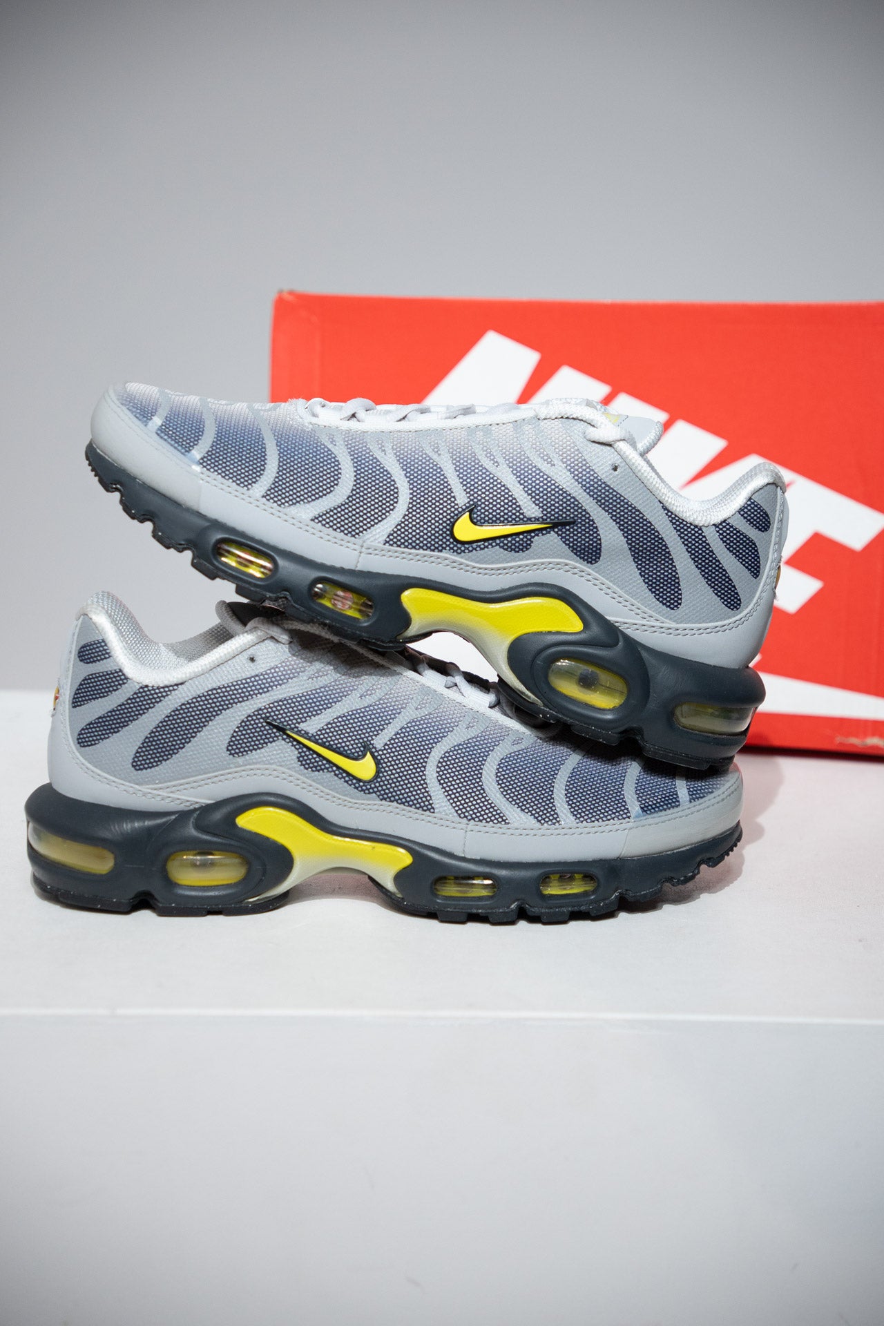 Air Max Plus (TN) Obsidian Opti Yellow (Taille 40)