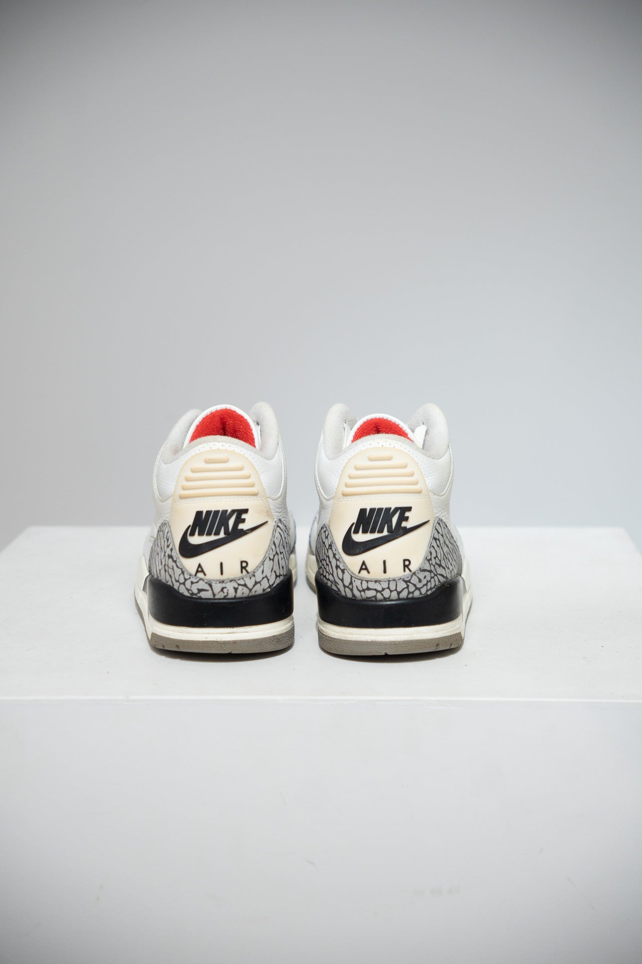Jordan 3 White Cement Reimagined (Taille 45)