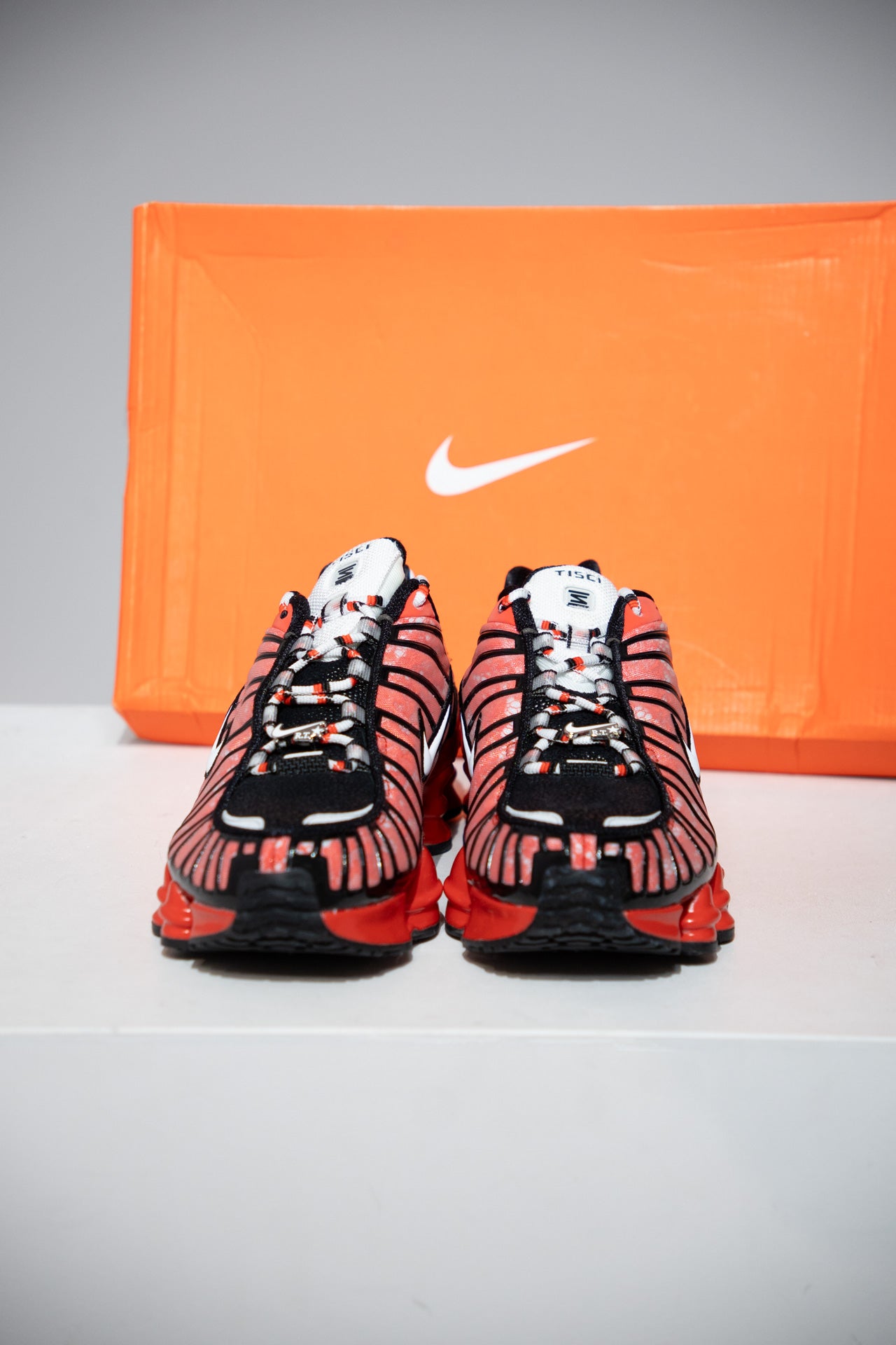 Shox Tisci habanero (Taille 39)
