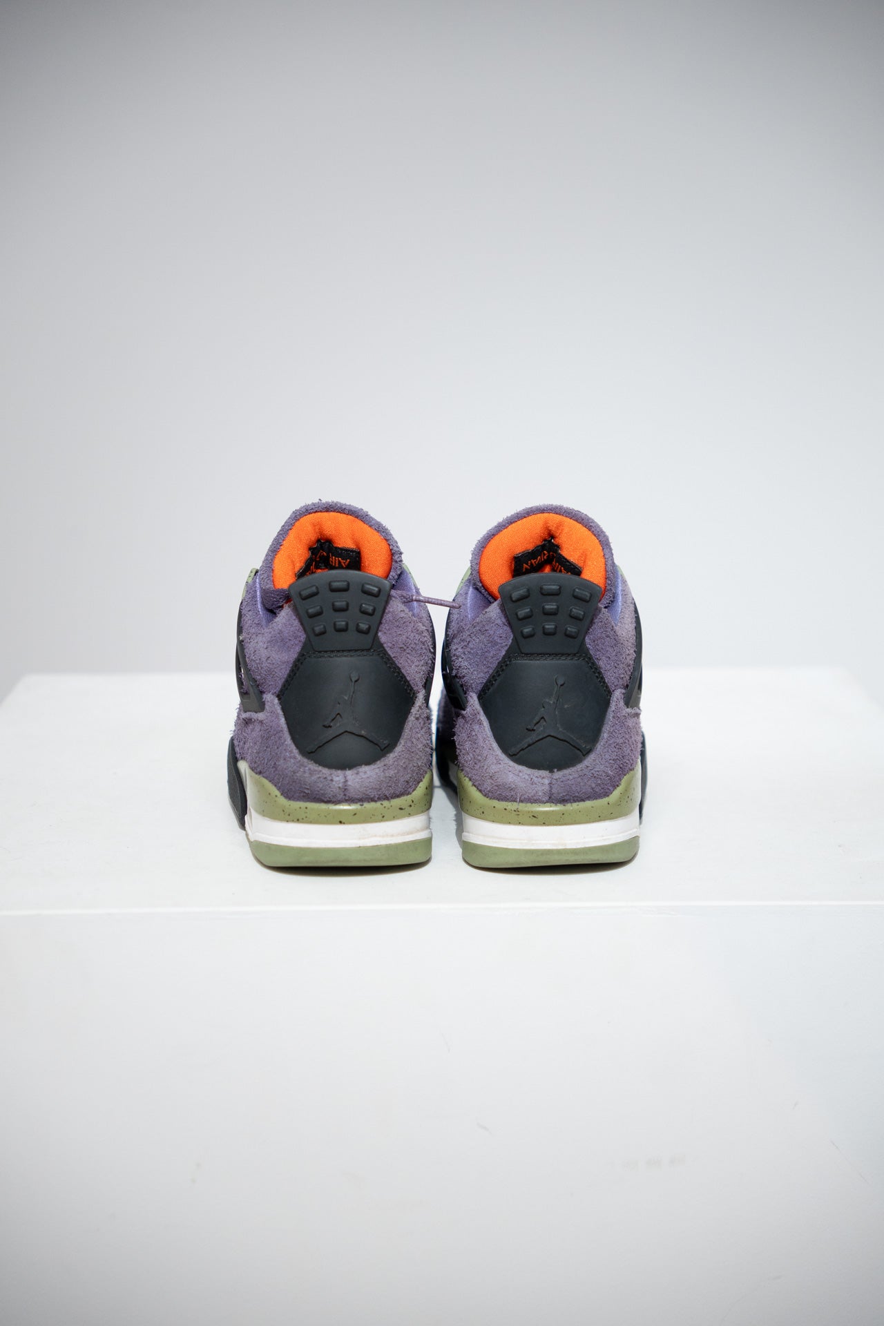 Jordan 4 Canyon purple (Taille 38)