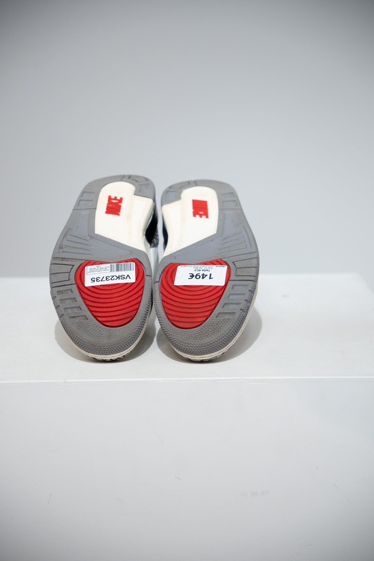 Jordan 3 White Cement Reimagined (Taille 40,5)