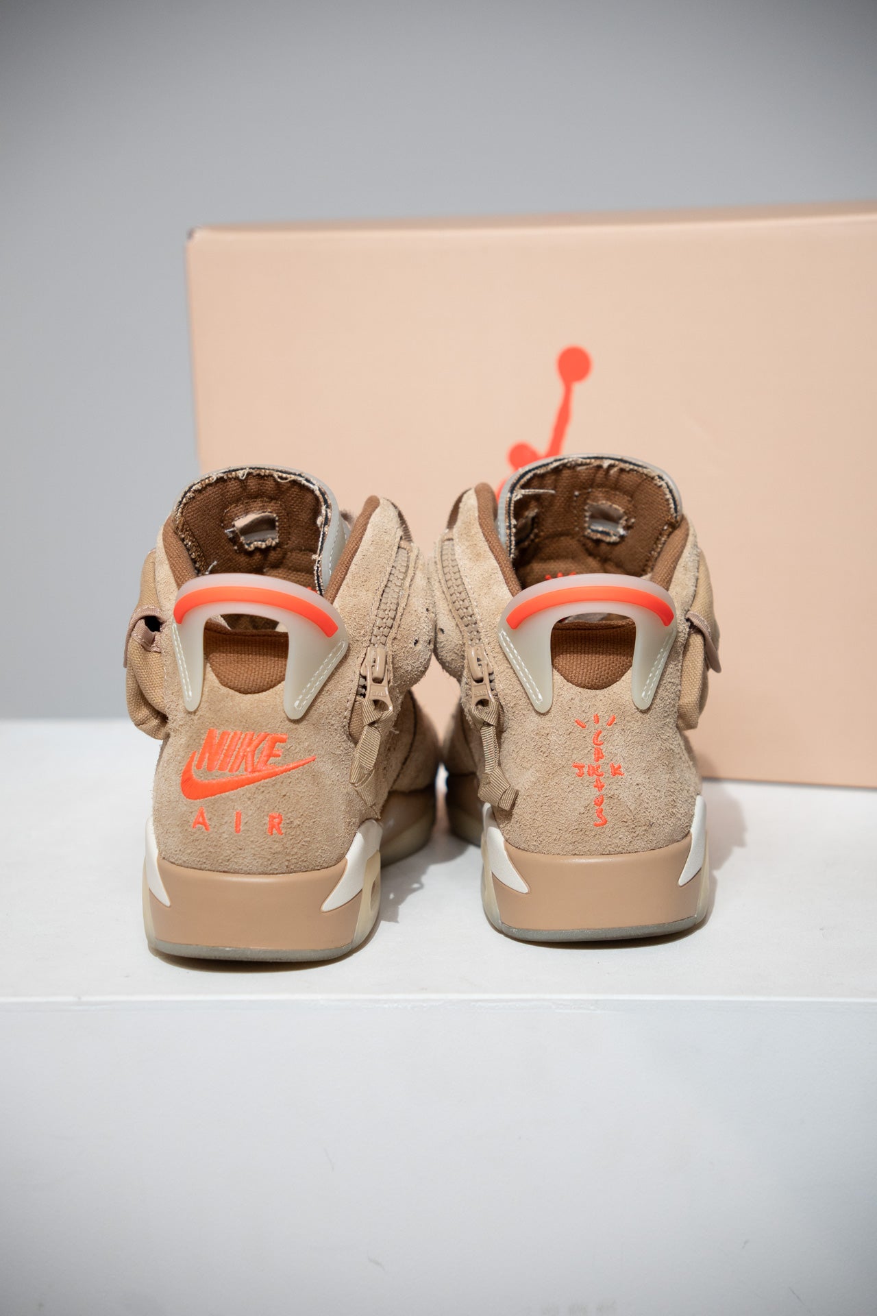 Jordan 6 Travis Scott British Kaki (Taille 42)
