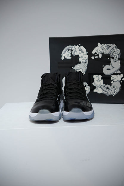 Jordan 11 Space Jam (Taille 44)