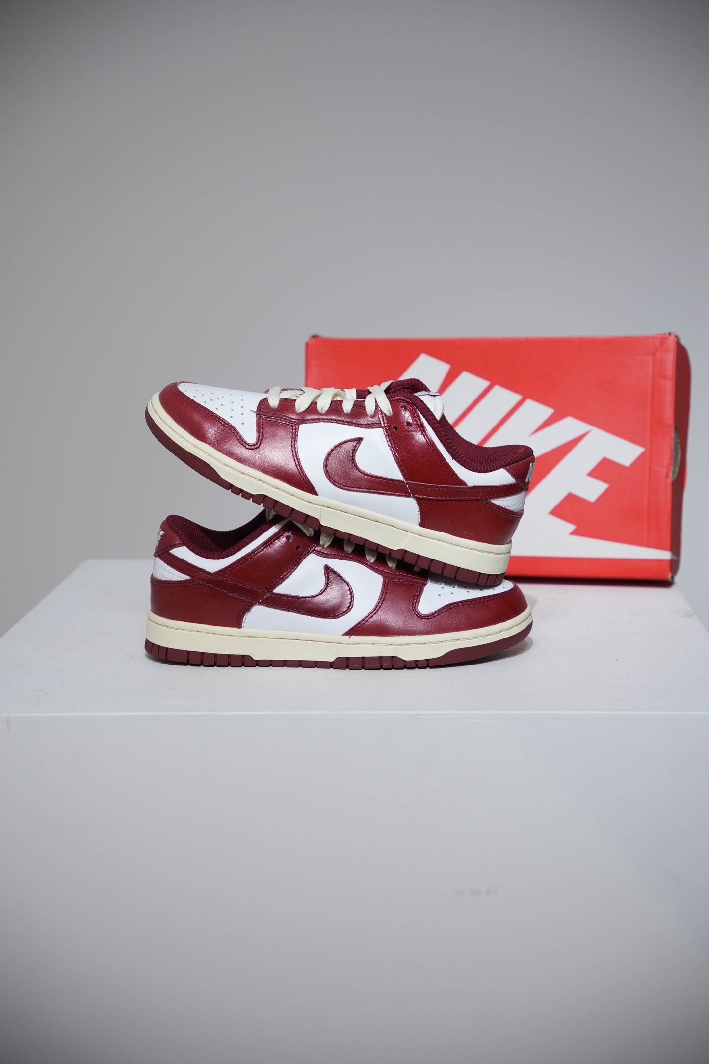 Dunk low Vintage Red (Taille 38)
