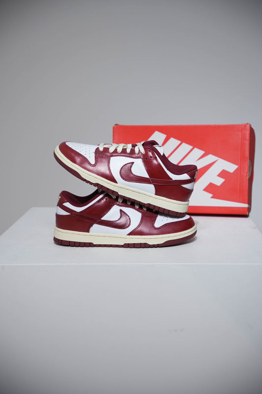 Dunk low Vintage Red (Taille 38)