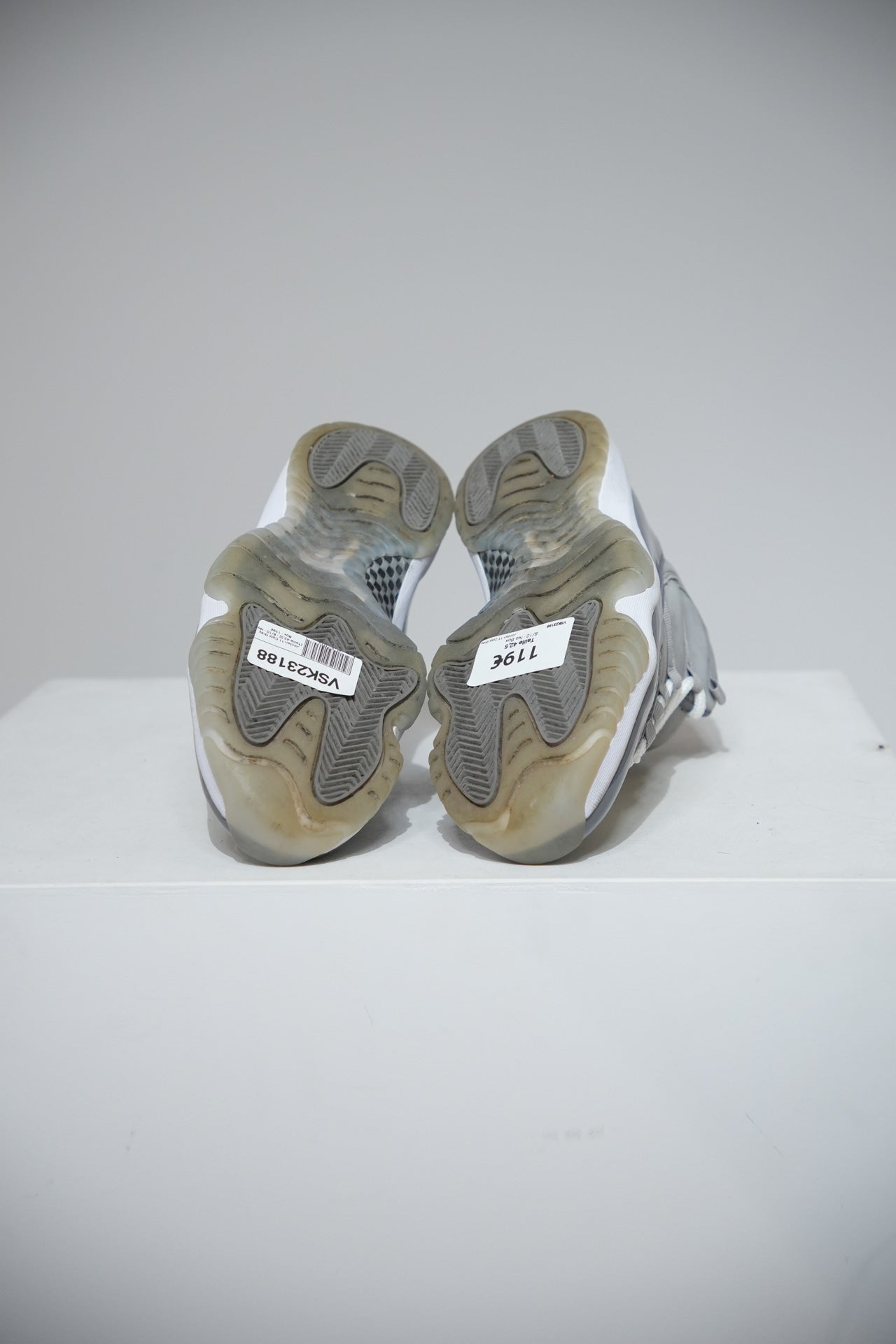 Jordan 11 Cool Grey (Taille 42,5)