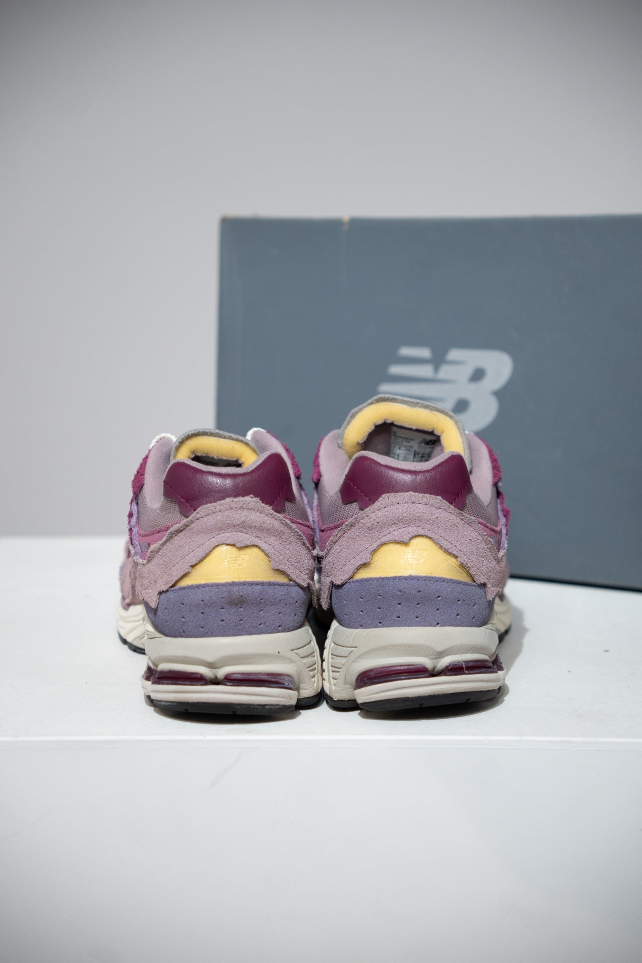 New Balance 2002R Protection Pack Pink (Taille 45,5)