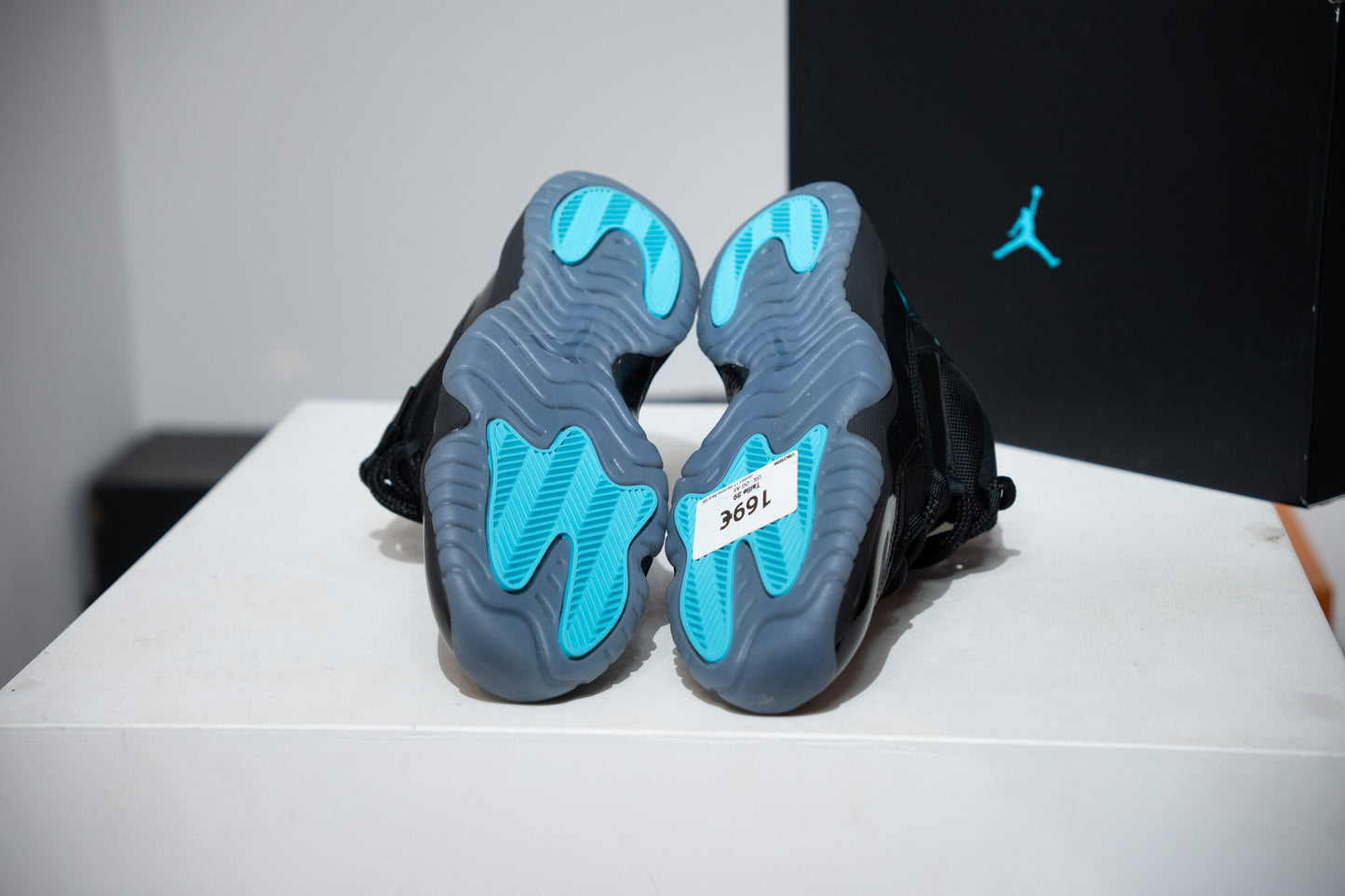 Jordan 11 Gamma Blue GS (Taille 39)