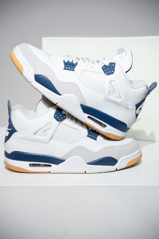 Jordan 4 SB Navy (Taille 43)