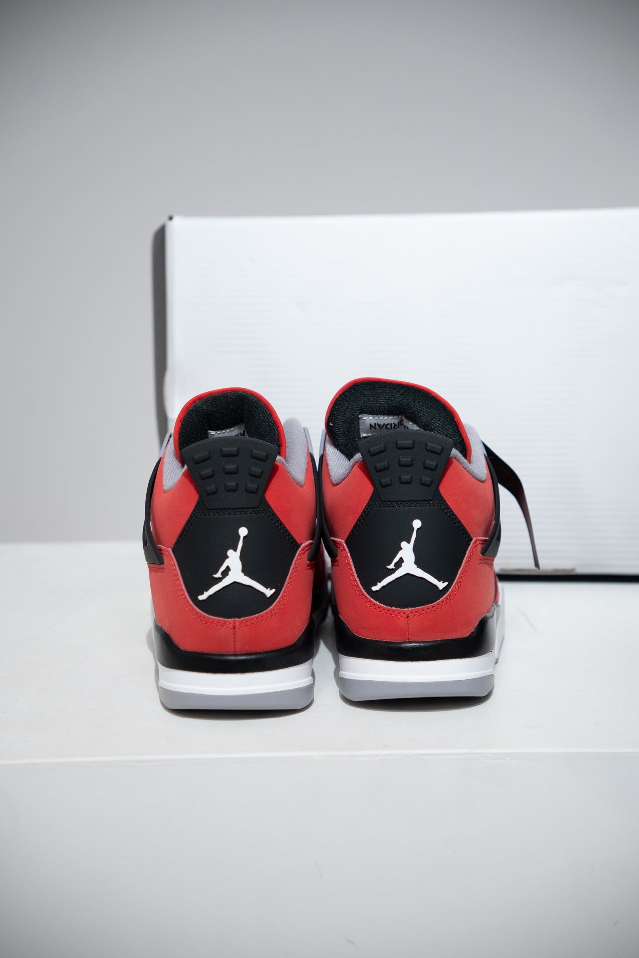 Jordan 4 Toro Bravo 2026 (Taille 42)