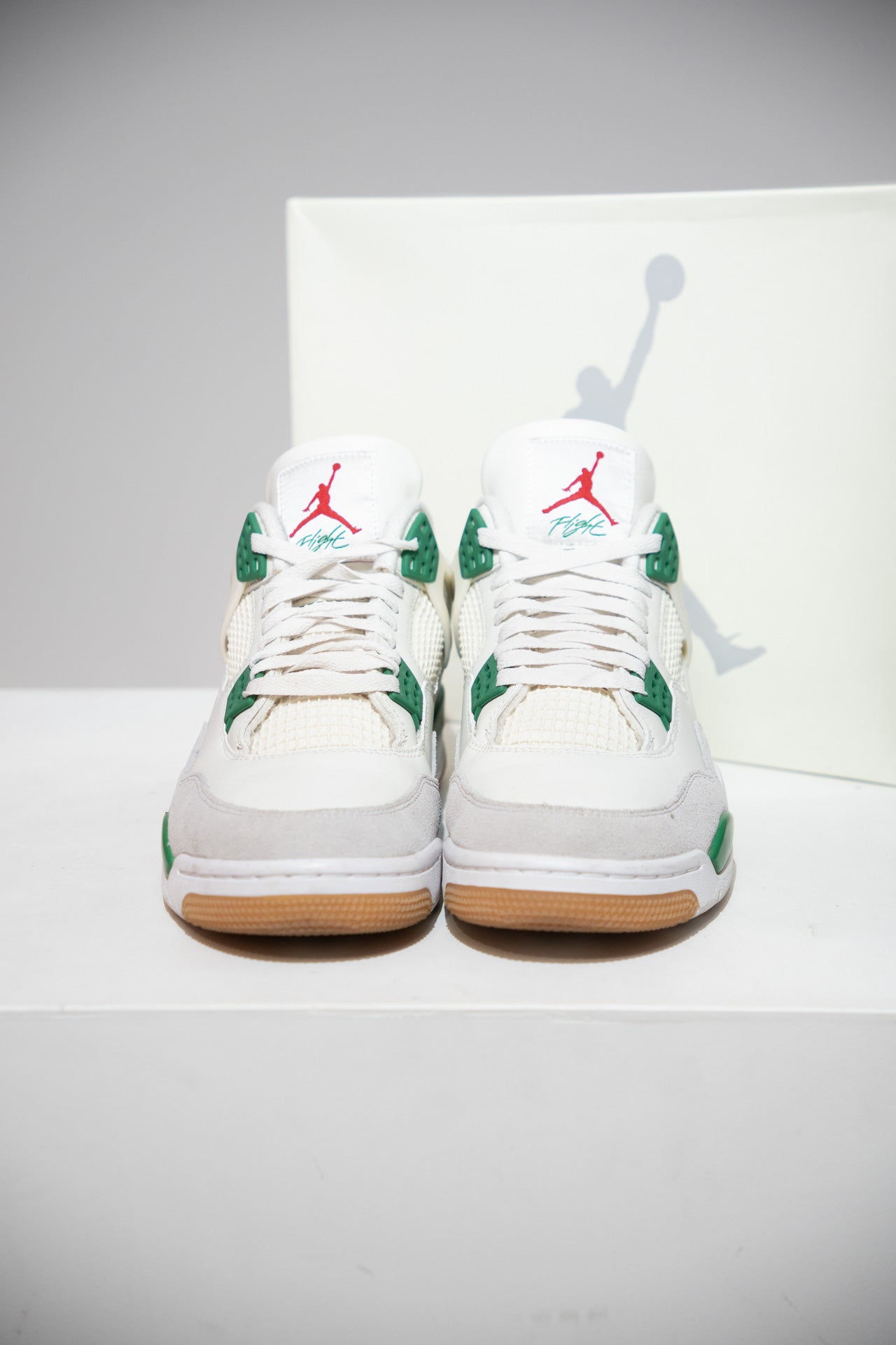 Jordan 4 SB pine Green (Taille 45)