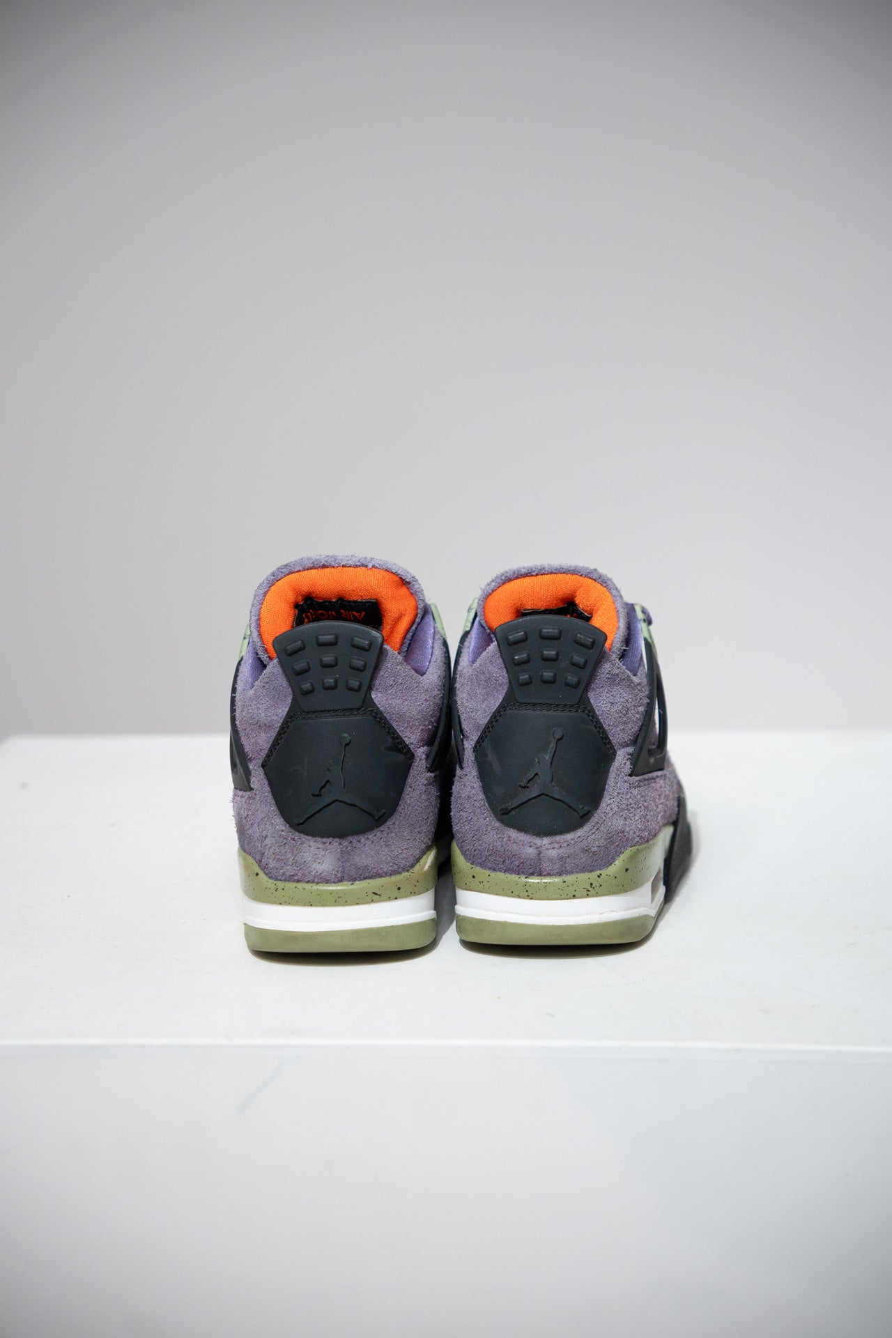Jordan 4 Canyon purple (Taille 36)