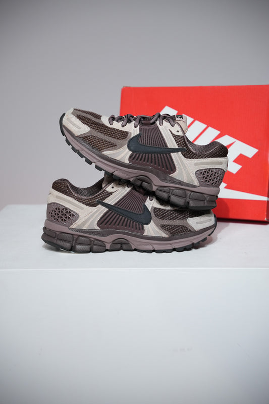 Vomero 5 Prune (Taille 36,5)