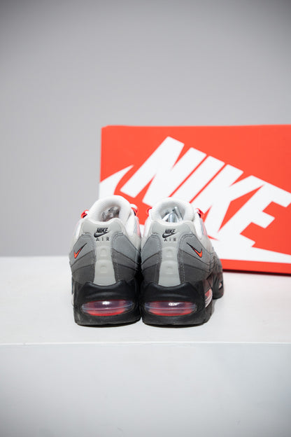 Air Max 95 Solar Red (Taille 39)