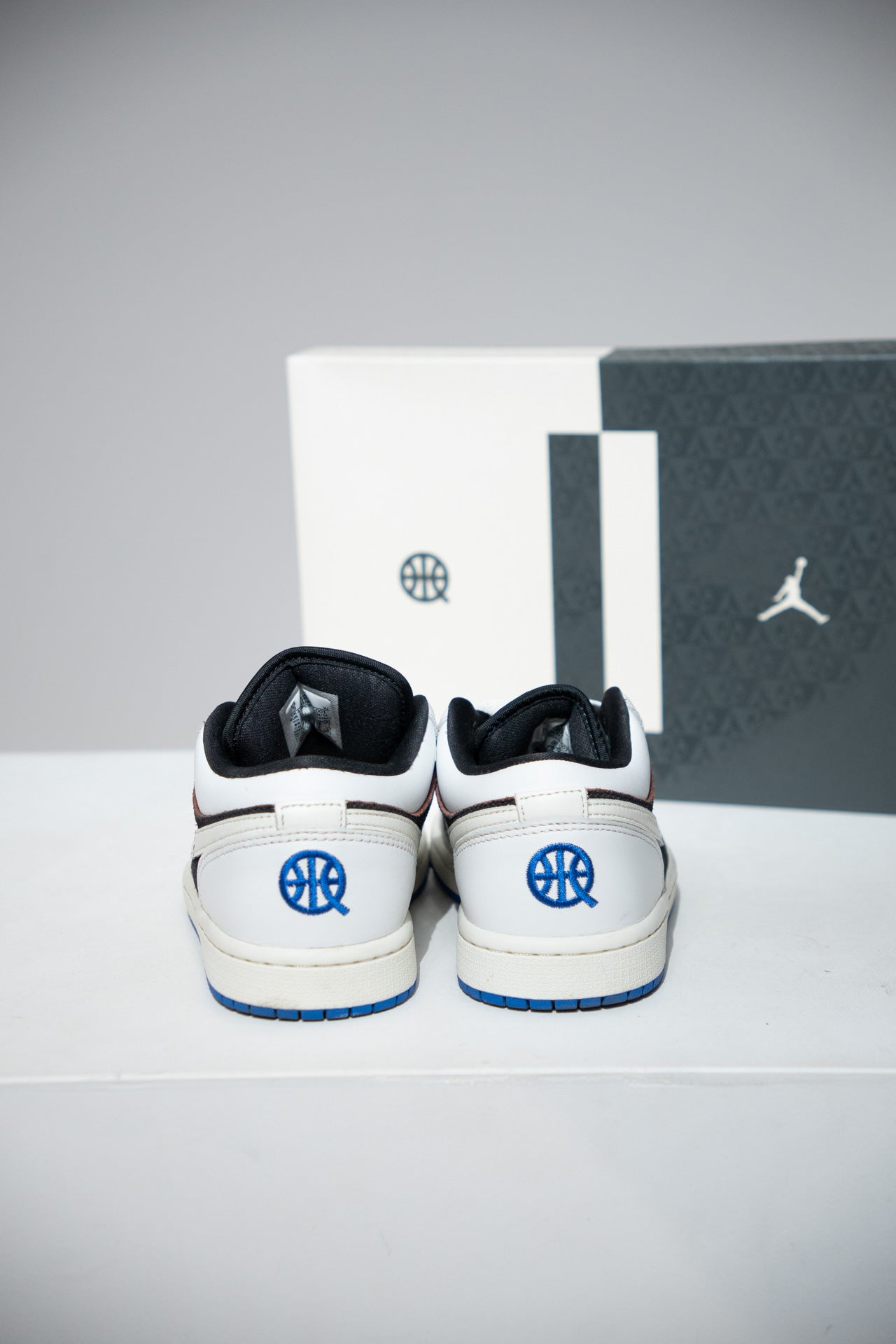 Jordan 1 Low Quai 54 (2023) (Taille 37,5)