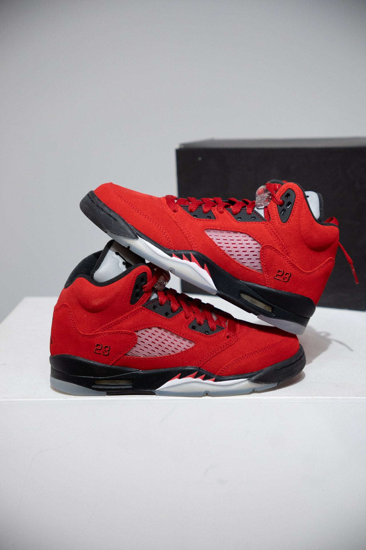 Jordan 5 Raging Bulls GS (Taille 38,5)