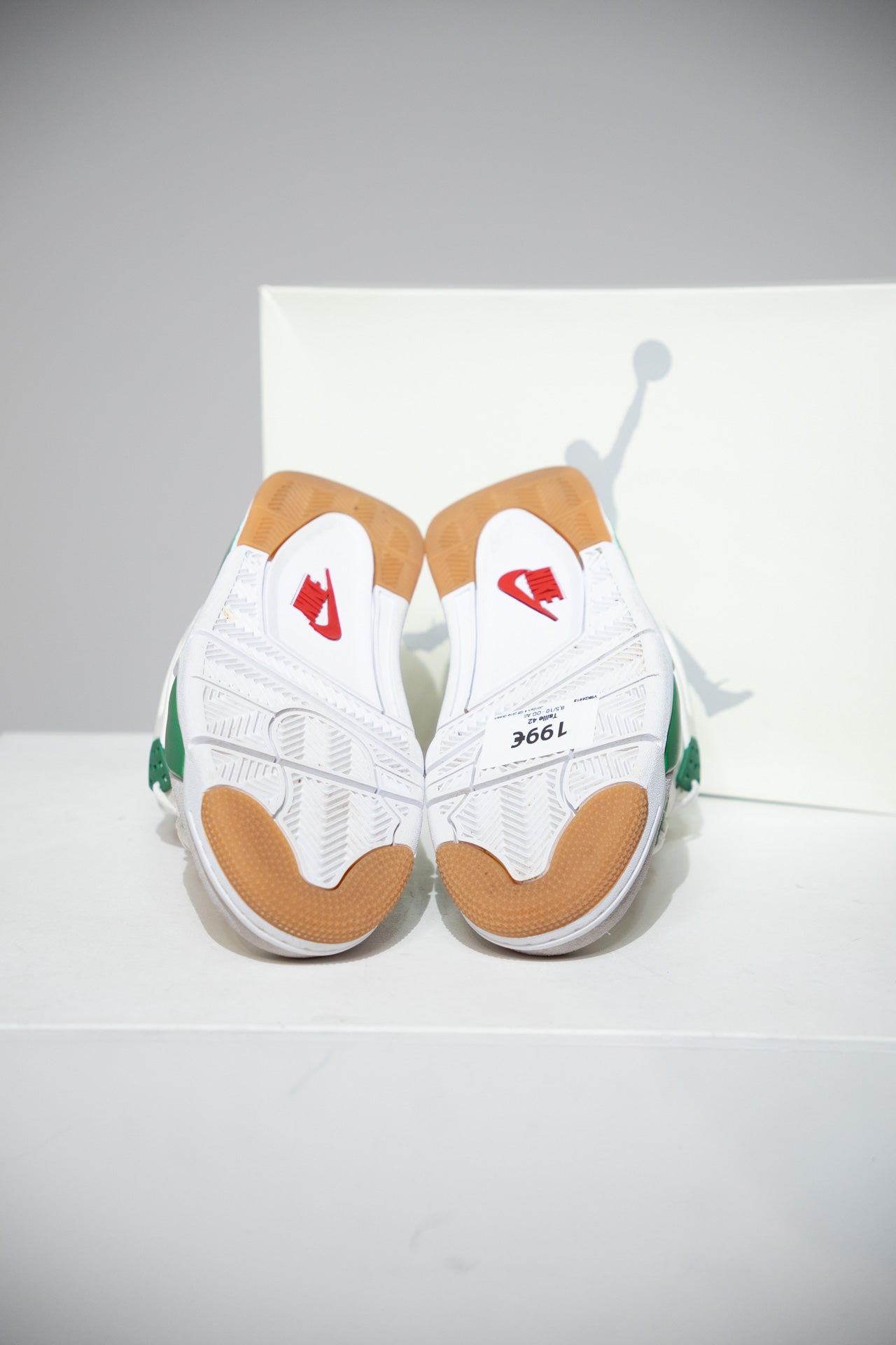 Jordan 4 SB pine Green (Taille 42)
