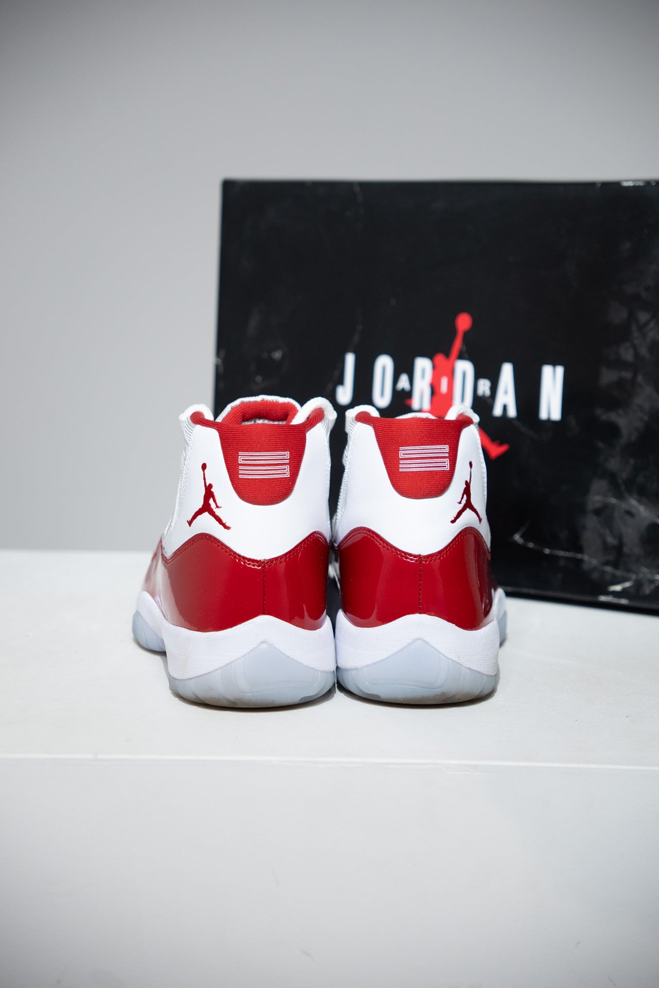 Jordan 11 Cherry (Taille 43)